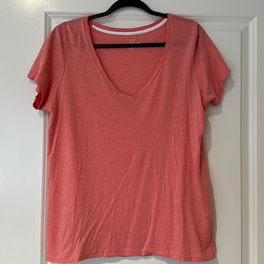 Vineyard Vines V-Neck Tee / T-Shirt